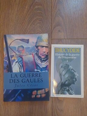 La Guerre des Gaules & Thucydide Book Duo - Livre Francais Antiquité